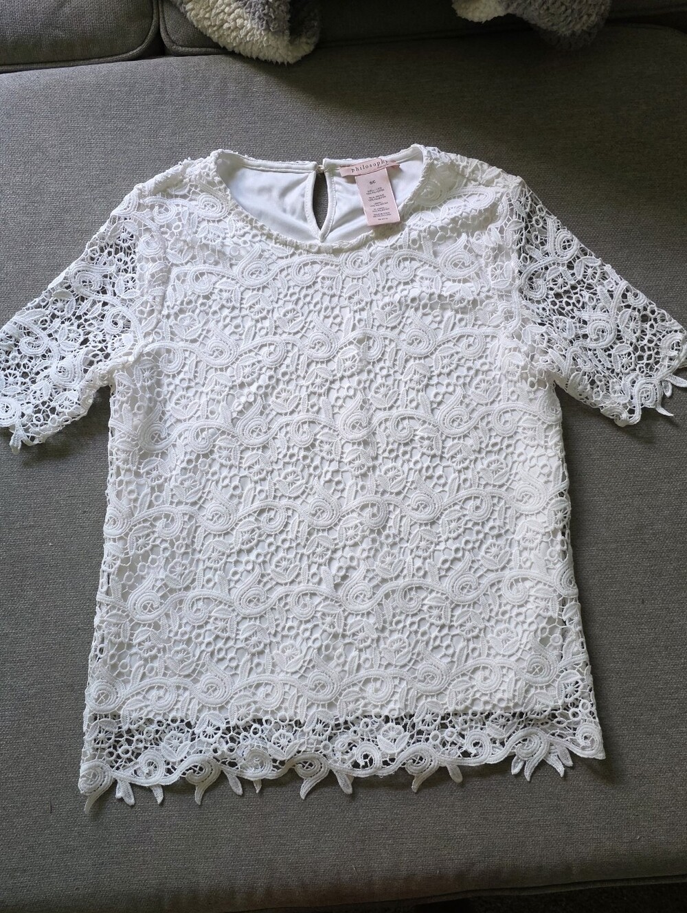Philosophy White Lace Crochet Short Sleeve Top